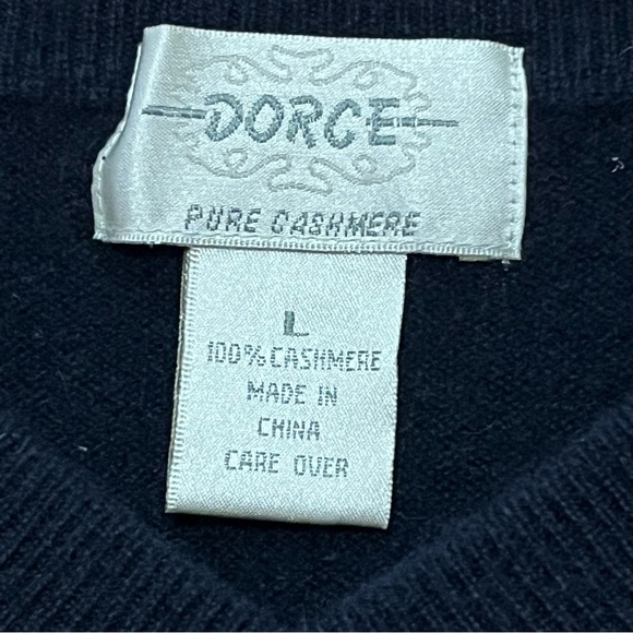 Dorce Cashmere Vintage Navy Blue V-Neck Sweater Size Large - Picture 2 of 6